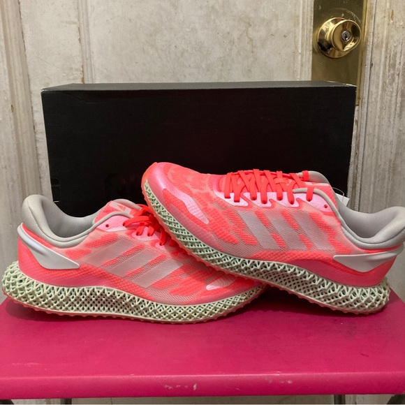 adidas 4D Run Signal Coral White FW6838 Men's Size 9.5, 10, 10.5 - Picture 1 of 4